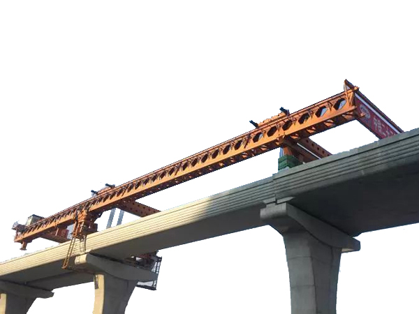 U型梁架橋機