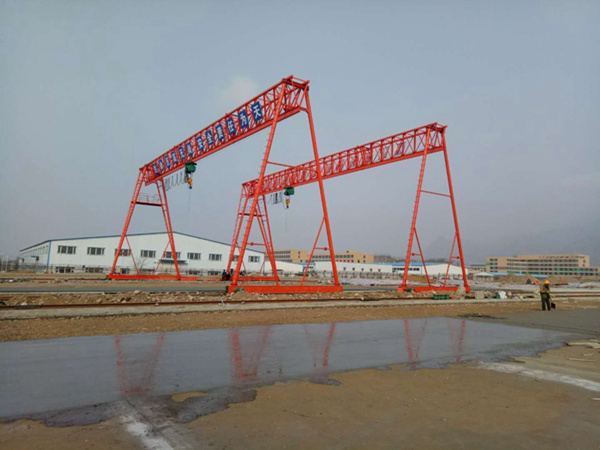 新疆阿克蘇門式起重機(jī)廠家